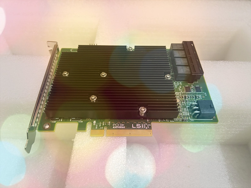 Carte contrôleur RAID LSI SAS  - Lsi 9300 16I Hba It Mode avis et prix